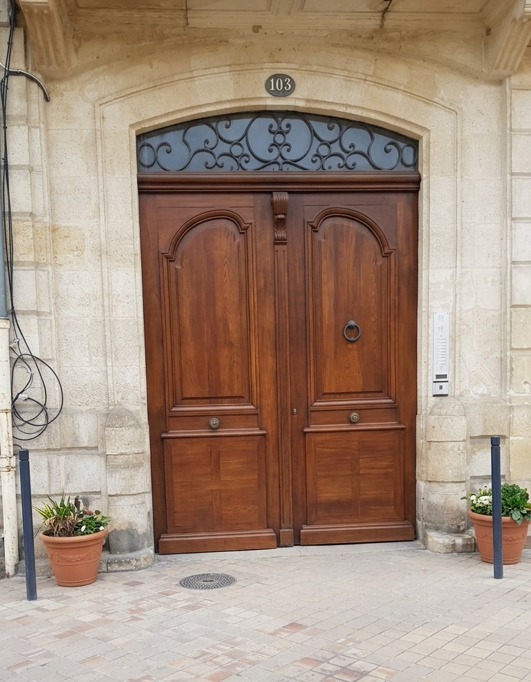 Remplacement portes en bois massif massif avec un fournisseur local